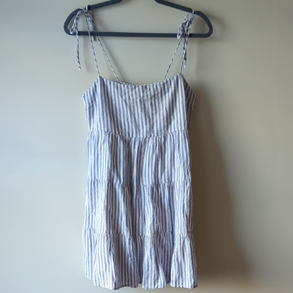 Abercrombie & Fitch Blue and White Striped Mini Dress Tier Medium